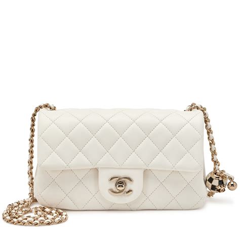 chanel flap bag white